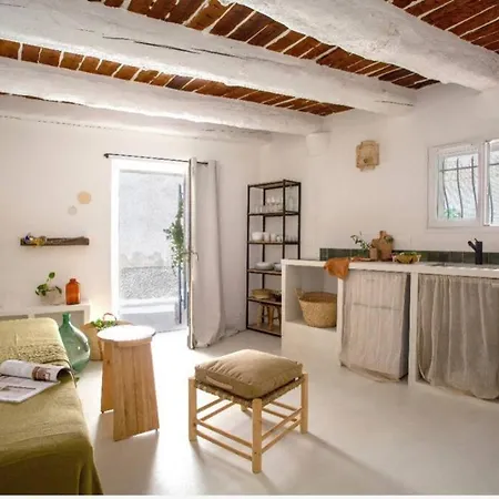 Appartamento Vieil Antibes, De Sable, Avec Parking Antibes