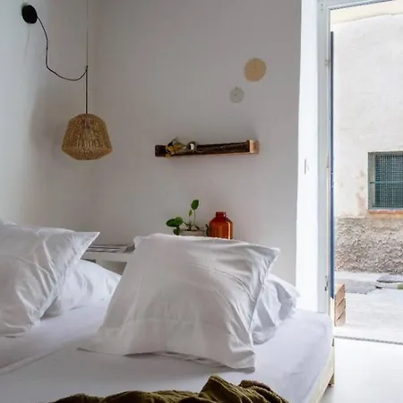 Apartment Vieil Antibes, De Sable, Avec Parking *