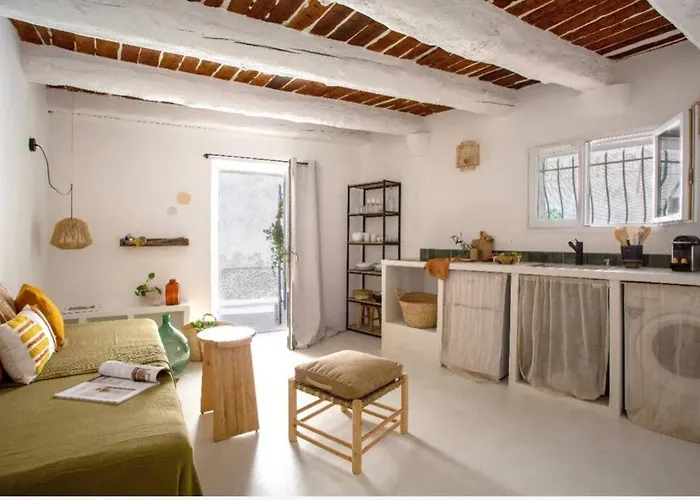 Appartamento Vieil Antibes, De Sable, Avec Parking Antibes
